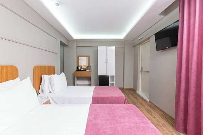 Imagen de la habitación del Ria Suites Hotel. Foto 15