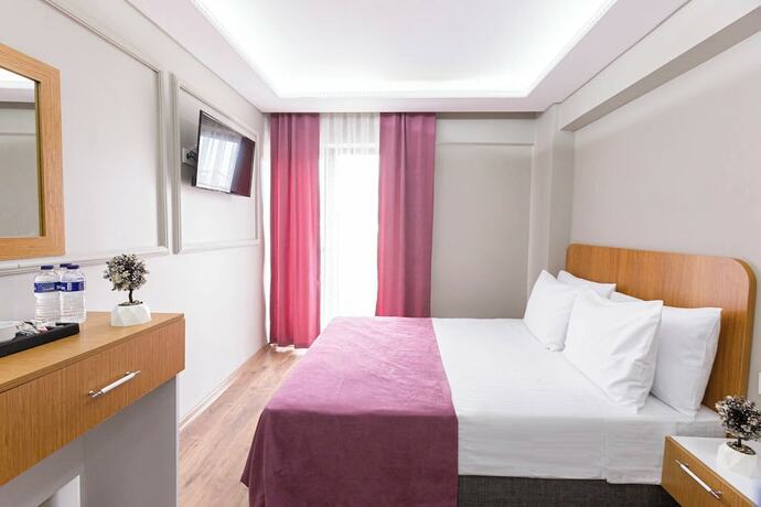 Imagen de la habitación del Ria Suites Hotel. Foto 17