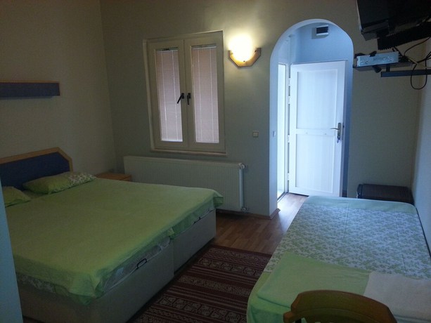 Imagen de la habitación del Rich Royal Hotel. Foto 8