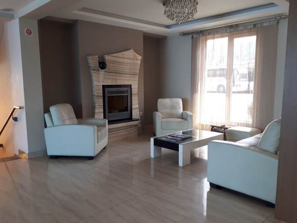 Imagen de los interiores del Rich Royal Hotel. Foto 19