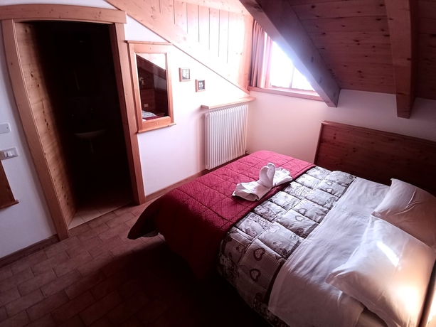 Imagen de la habitación del Rifugio Predaia ai Todesci. Foto 10