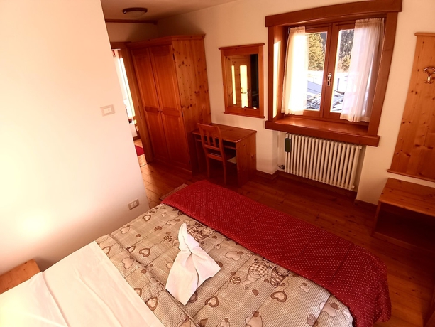 Imagen de la habitación del Rifugio Predaia ai Todesci. Foto 15