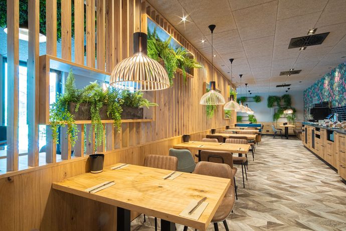 Imagen del bar/restaurante del Riku Hotel G&ouml;ppingen. Foto 2