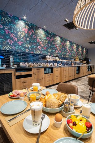 Imagen del bar/restaurante del Riku Hotel G&ouml;ppingen. Foto 3