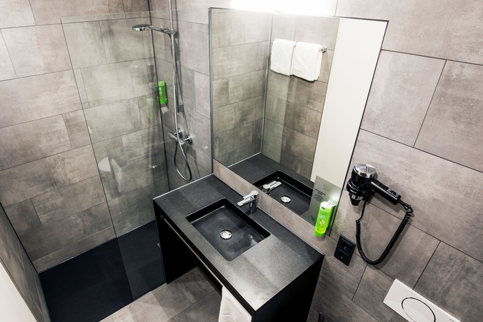 Imagen de la habitación del Riku Hotel Ulm. Foto 15