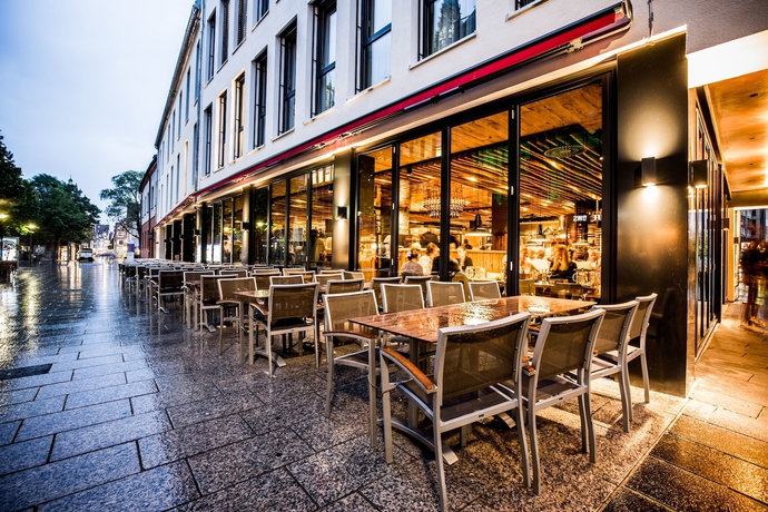 Imagen del bar/restaurante del Riku Hotel Ulm. Foto 9