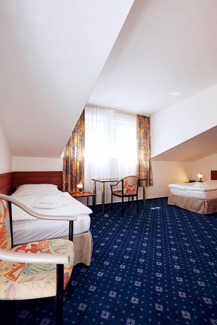 Imagen de la habitación del Ring Hotel. Foto 6