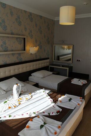 Imagen de la habitación del Rios Latte Beach Hotel. Foto 19
