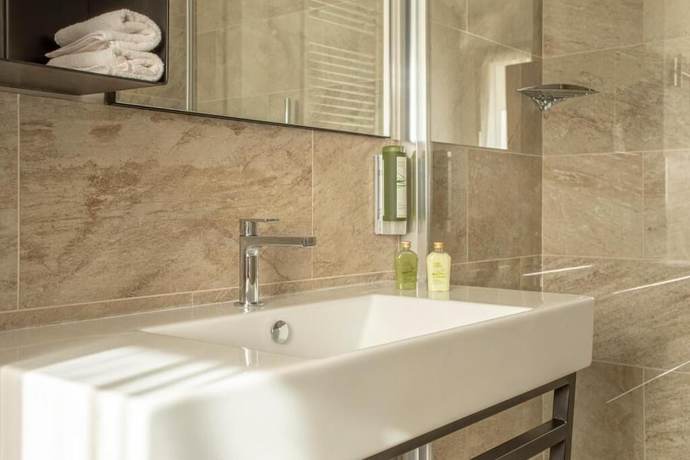 Imagen de la habitación del Riva Toscana Golf Resort and SPA. Foto 7