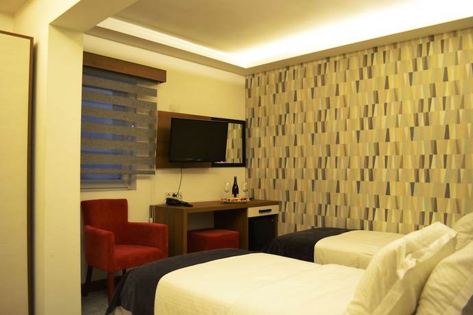 Imagen de la habitación del Rivada Hotel. Foto 8