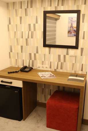 Imagen de la habitación del Rivada Hotel. Foto 9