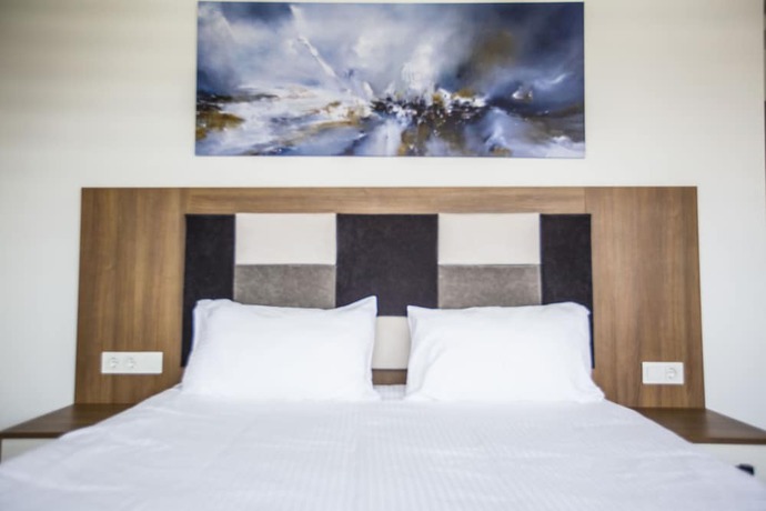 Imagen de la habitación del Rivada Hotel. Foto 11