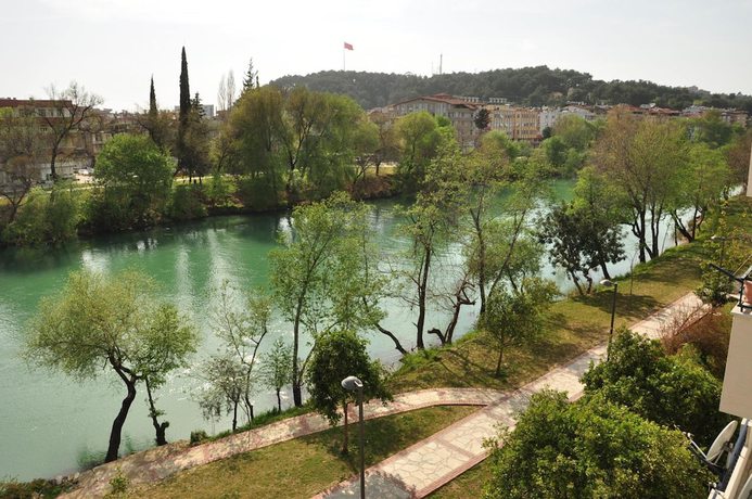 Imagen de los exteriores del River Boutique Hotel. Foto 17
