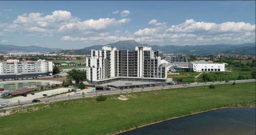 Imagen general del River Walk Sarajevo. Foto 12