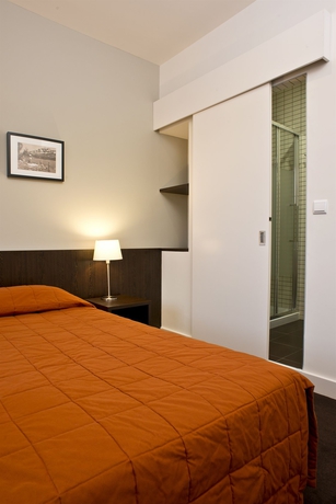 Imagen de la habitación del Riversuites. Foto 11