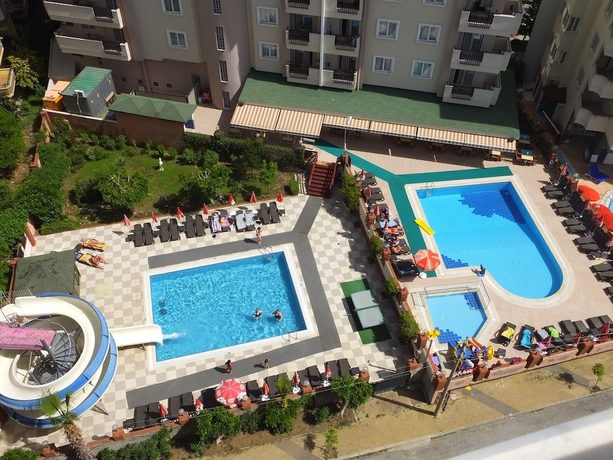 Imagen de la piscina del Riviera Apart. Foto 18