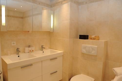 Imagen de la habitación del Riviera Beach Hotel. Foto 4