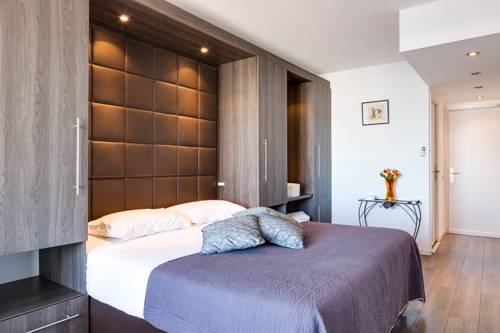 Imagen de la habitación del Riviera Beach Hotel. Foto 16