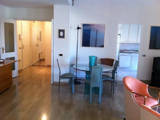 Imagen de los interiores del Riviera Eden Palace. Foto 15