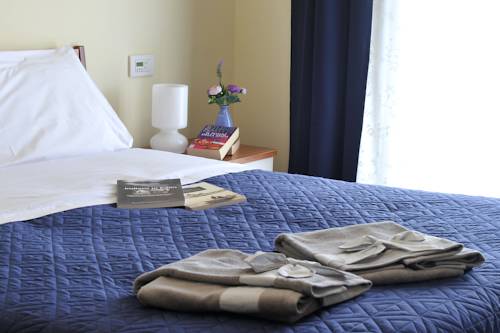 Imagen de la habitación del Riviera Ionica Aparthotel. Foto 7