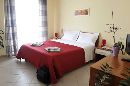 Imagen de la habitación del Riviera Ionica Aparthotel. Foto 9