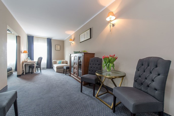 Imagen de la habitación del Riviera Resort Modlin Airport. Foto 10