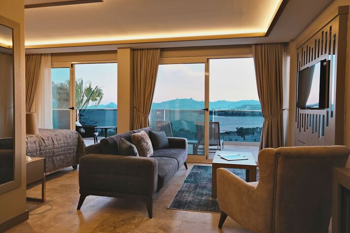 Imagen de la habitación del Roas Hotel. Foto 19