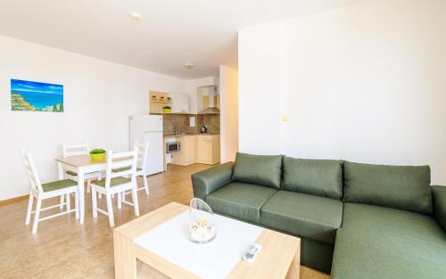 Imagen de la habitación del Robinson Beach Apartments. Foto 17