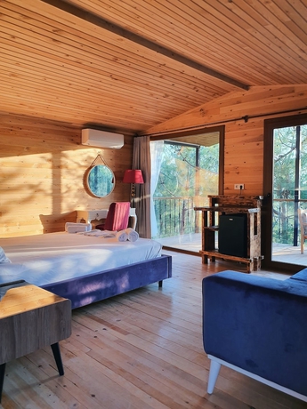 Imagen de la habitación del Rocas Roja Beach Hotel. Foto 7