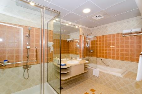 Imagen de la habitación del Roda Beach Resort. Foto 7