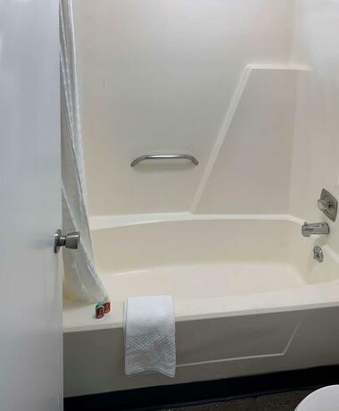Imagen general del Rodeway Inn Augusta North Washington Rd.. Foto 2
