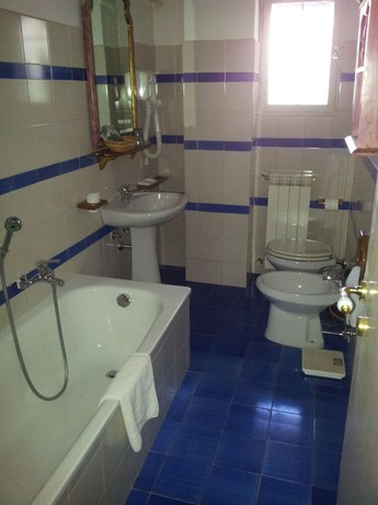 Imagen de la habitación del Rodrigo de Vivar. Foto 11