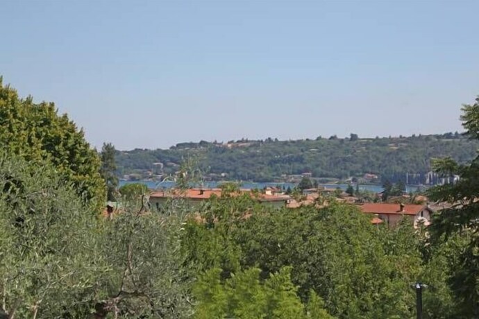 Imagen de los exteriores del Ro&egrave; Garda. Foto 11