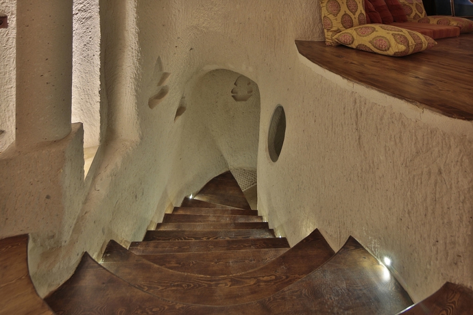 Imagen de los interiores del Romance Cave Suites. Foto 18