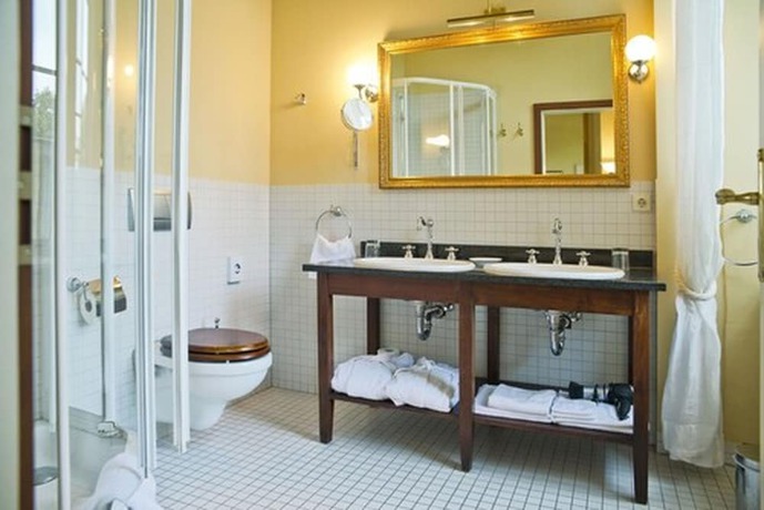 Imagen de la habitación del Romantik Hotel Gutshaus Ludorf. Foto 15