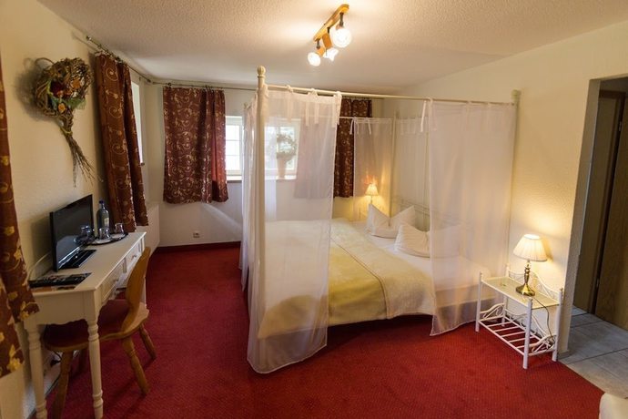 Imagen de la habitación del Romantik Hotel Zum Lindengarten. Foto 7