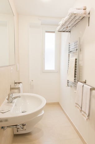 Imagen de la habitación del Rome y Suites. Foto 9