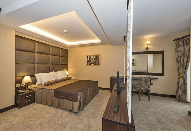 Imagen de la habitación del Romeo Hotel. Foto 13