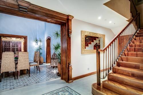 Imagen de los interiores del Ronda Mountain Resort. Foto 13