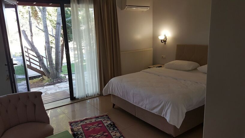 Imagen de la habitación del Roof Garten Hotel. Foto 6