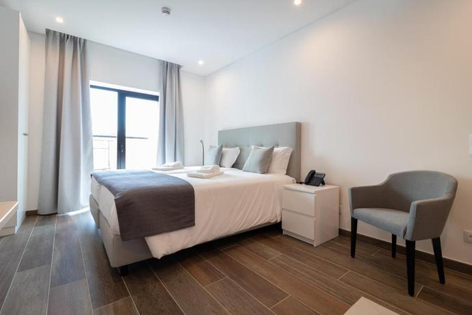 Imagen de la habitación del Roots Hotel. Foto 2