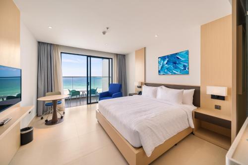 Imagen de la habitación del Rosemary Premier Beachfront @ Bai Dai Beach, Cam Ranh. Foto 19
