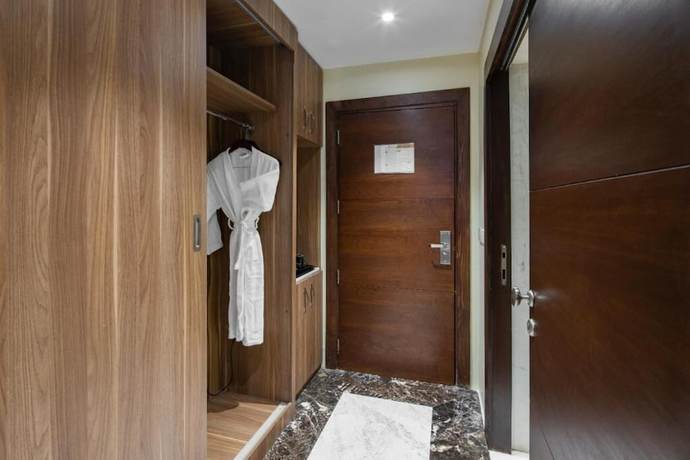 Imagen de la habitación del Rosemond Al Hamra. Foto 6