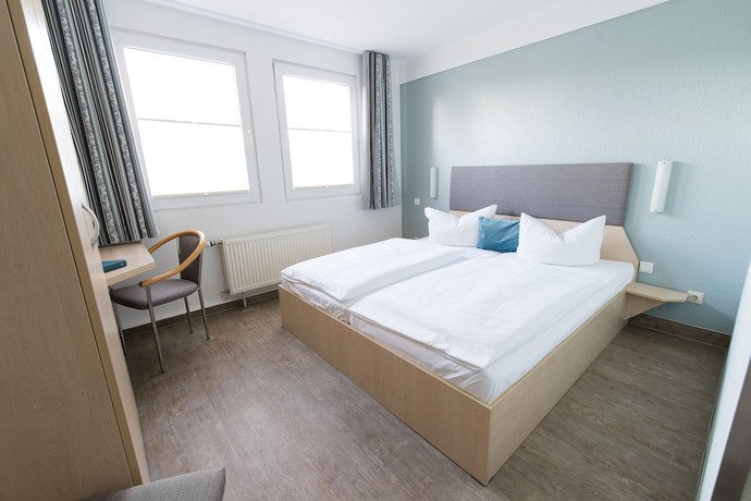Imagen de la habitación del Rosenhotel, Sangerhausen. Foto 15