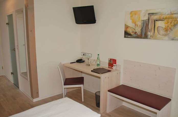 Imagen de la habitación del RotHweinHotel. Foto 3