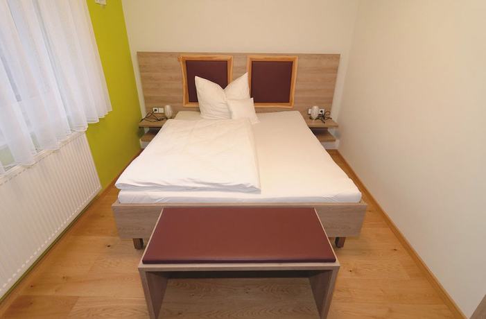Imagen de la habitación del RotHweinHotel. Foto 5