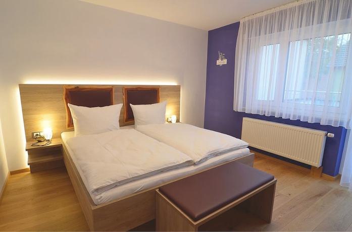 Imagen de la habitación del RotHweinHotel. Foto 10