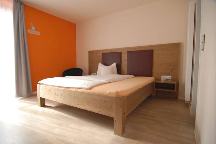 Imagen de la habitación del RotHweinHotel. Foto 14