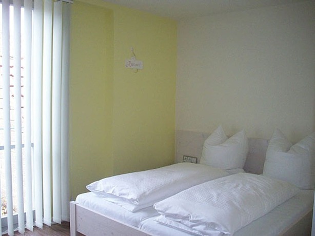 Imagen de la habitación del RotHweinHotel. Foto 18