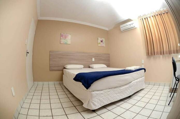 Imagen de la habitación del Rota 232 Hotel. Foto 16